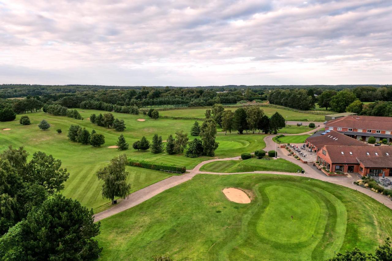 Wensum Valley Hotel Golf And Country Club Norwich Esterno foto