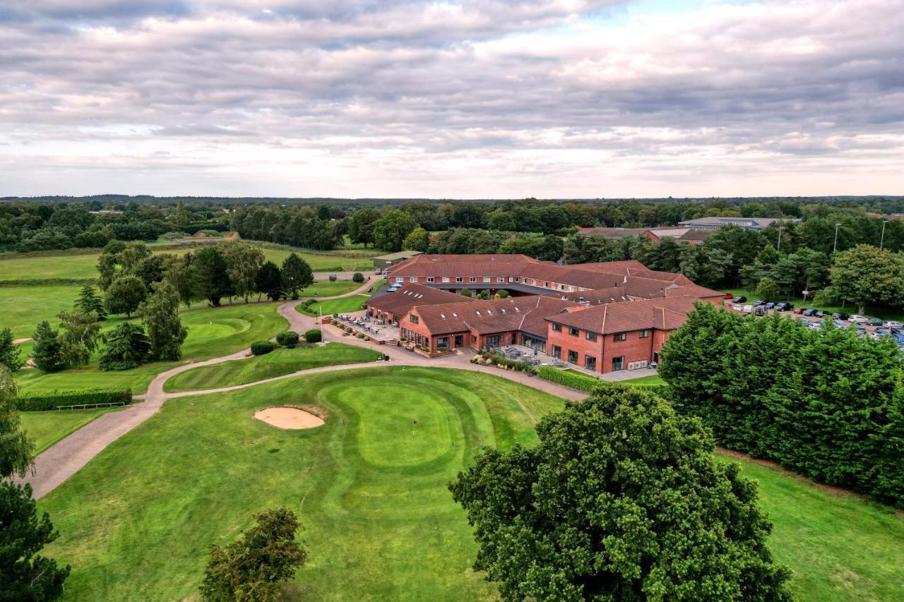 Wensum Valley Hotel Golf And Country Club Taverham Esterno foto